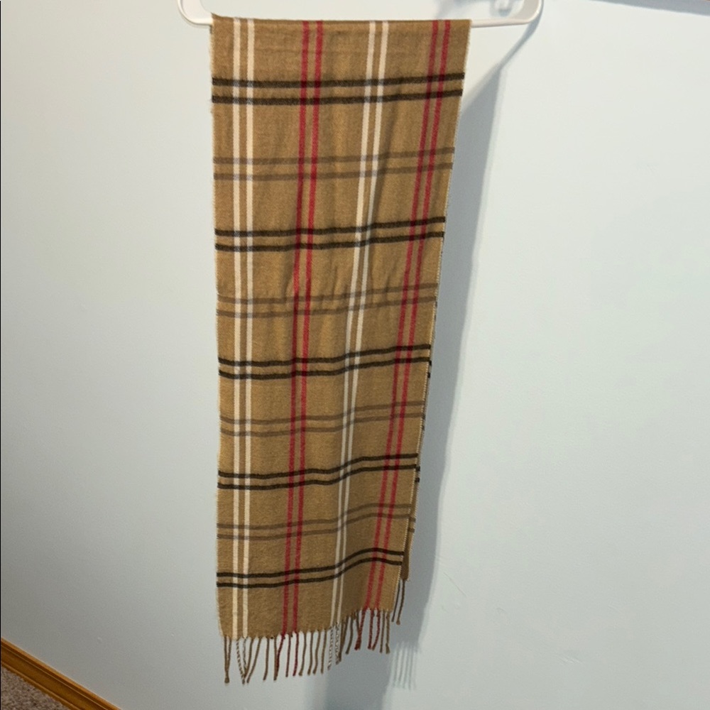 Burberry Classic Check Scarf